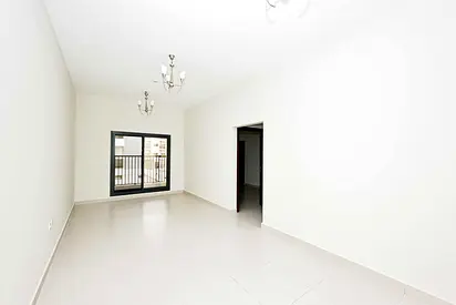 Spacious 2 BR Flat Available