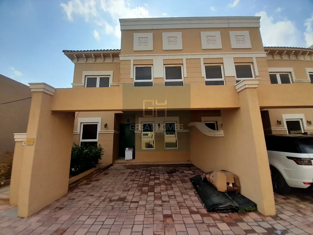 Gated community 4 Bedroom villa for Lease