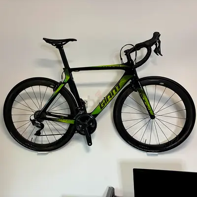 ROAD BIKE GIANT PROPEL CARBON