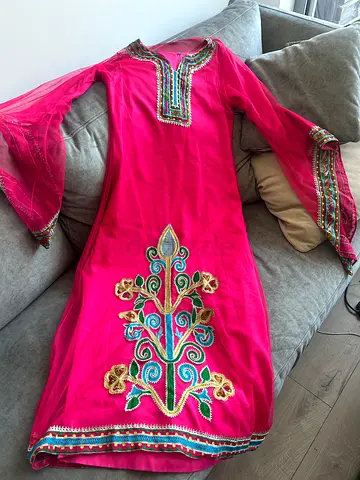 Womens Pink Embroidered Traditional Kaftan. Handmade.