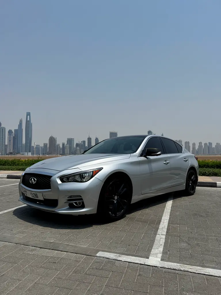 Infiniti Q50 2019 — photo 1 of 8