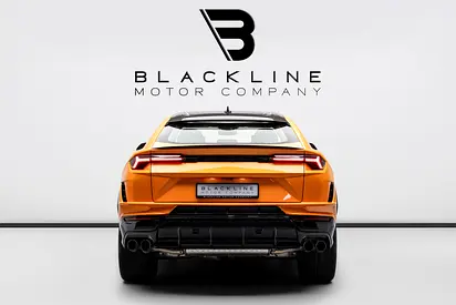 2024 Lamborghini URUS photo 5