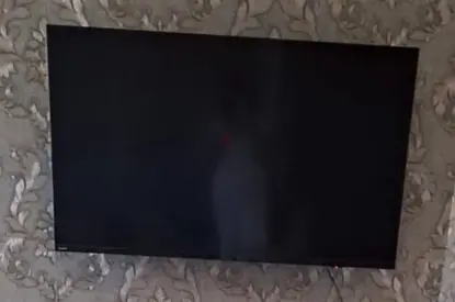 50 inch LED TV wall-mounted - good working condition