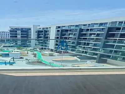 4 cheques | Pool View | Fully-Furnished Vacant