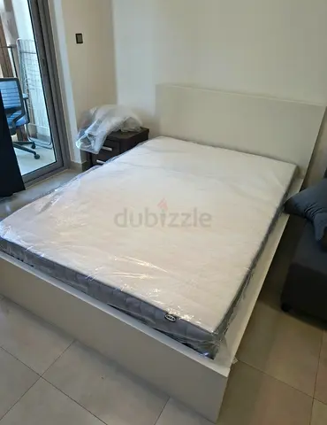 IKEA malam double‑size bed (140 × 200 cm) with 2 storage drawers underneath and an IKEA mattress ✨