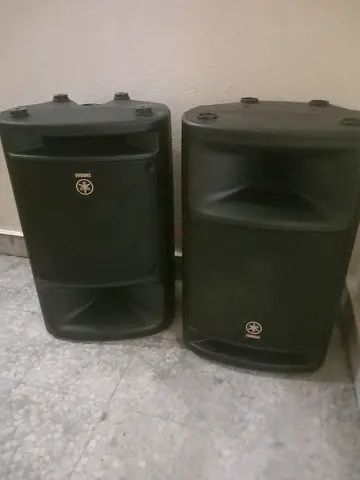 Pair of Yamaha Passive Speakers