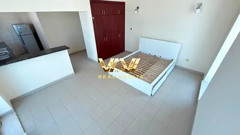 SPACIOUS STUDIO | VACANT | WITH BALCONY