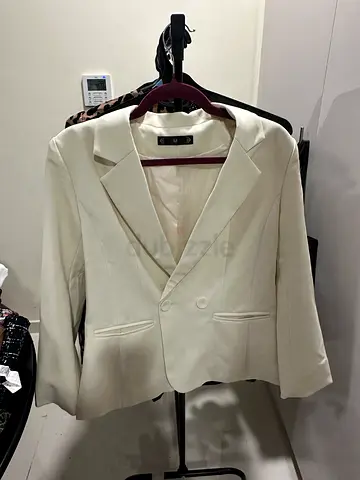 White womens blazer jacket - good condition, size medium/large