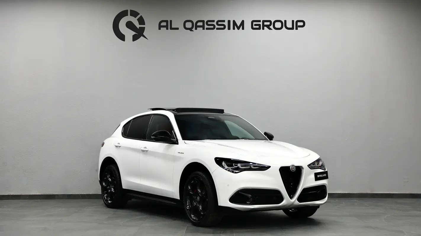 Alfa Romeo Stelvio 2025 — photo 1 of 15
