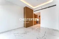 Vacant I Prime Location I Exclusive