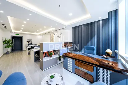 Fully Furnished | 8 Workstations | Prime Location