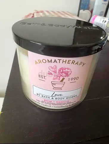 Bath  Body Works Aromatherapy Rose + Vanilla Scented Candle (Used)