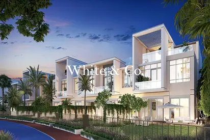 Townhouse | Mid Unit | Great Location