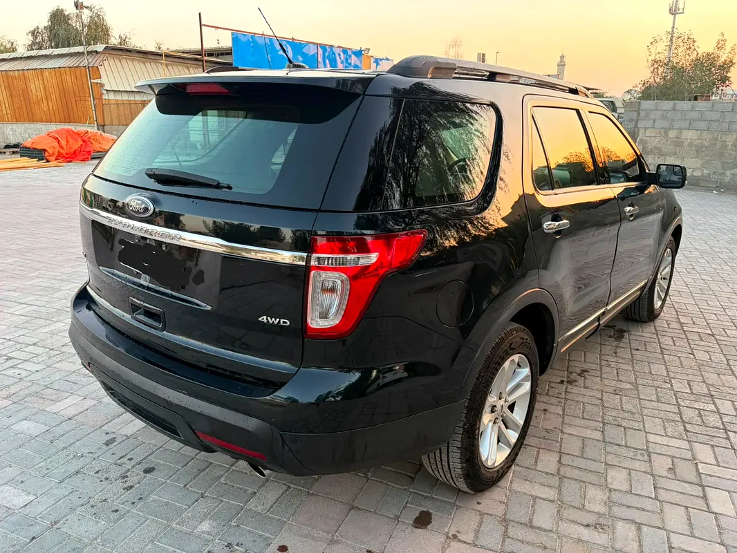 Ford Explorer 2014 — photo 1 of 20