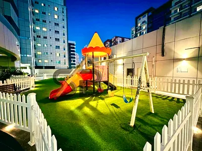 Ready to Move|2Bhk Apartment|Family Building|Prime location