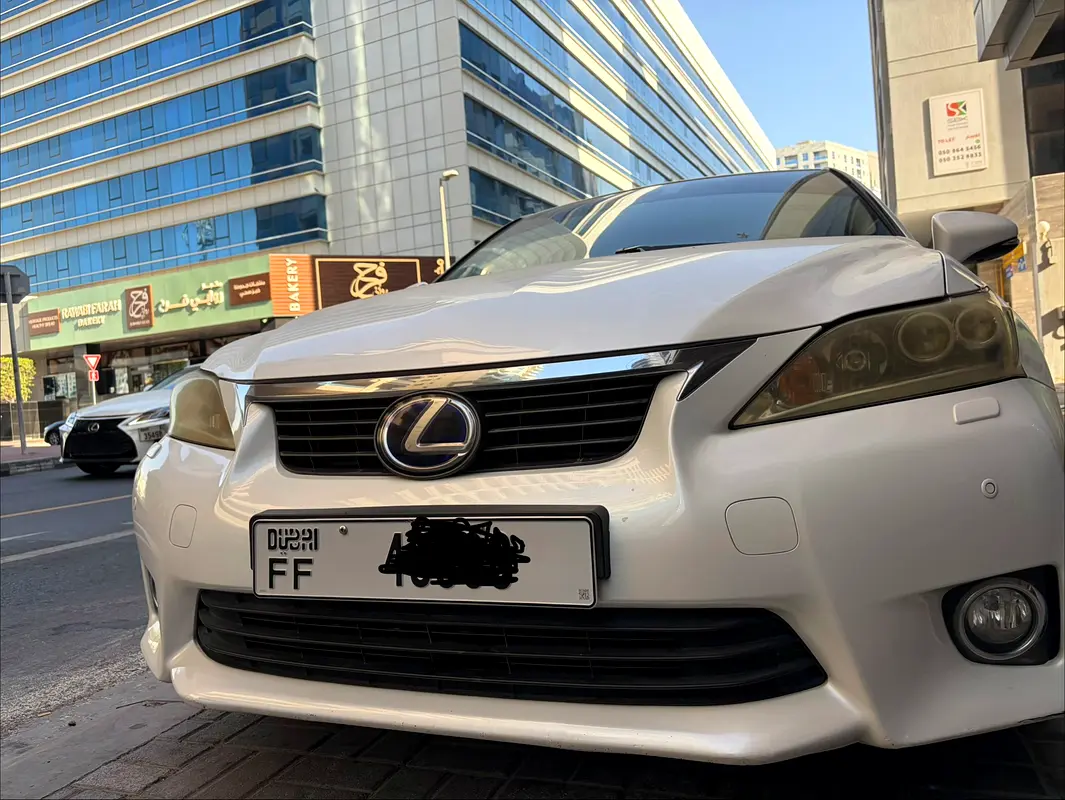 Lexus CT-Series 2012 — photo 1 of 17