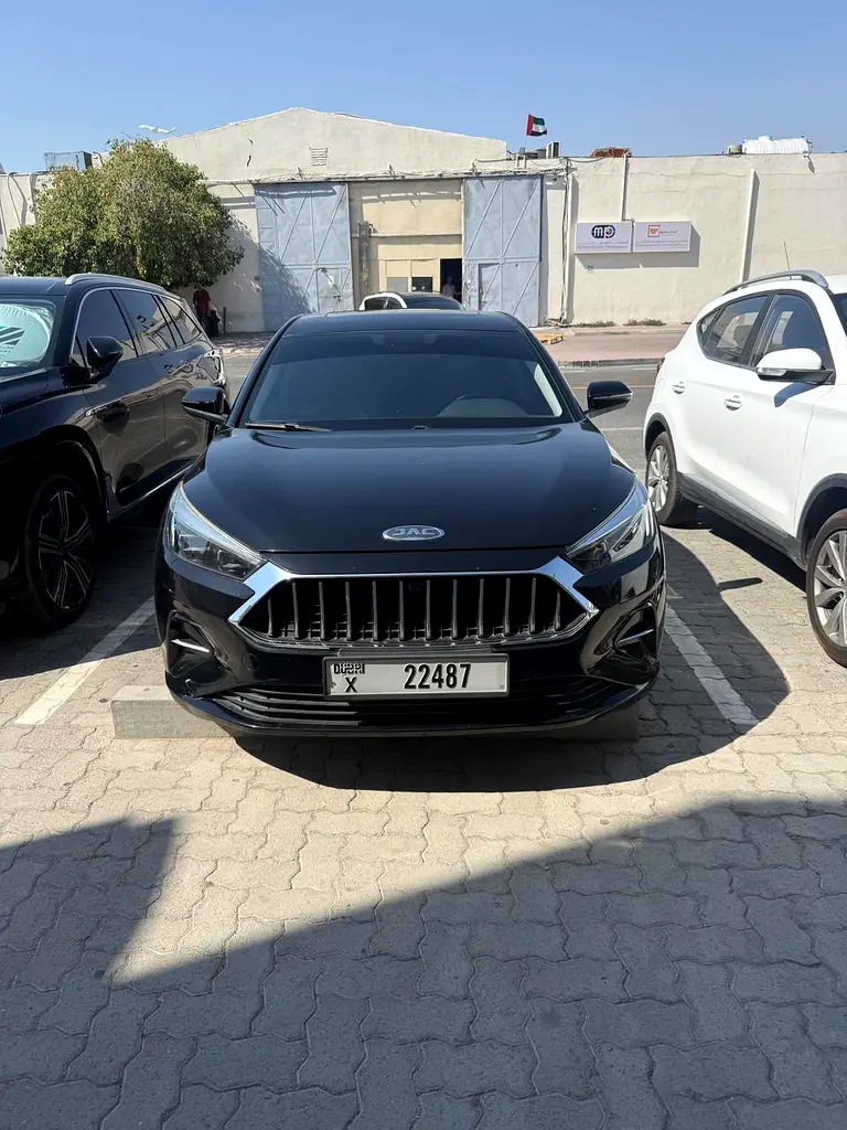 JAC J7 2022 — photo 1 of 16