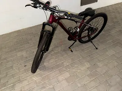 Maroon Hybrid/City Bike — Good Condition, Ready to Ride