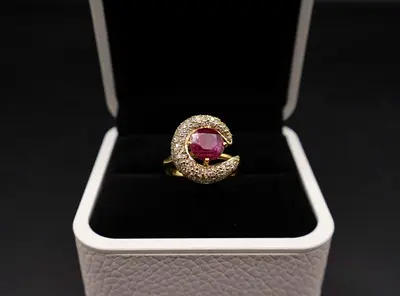 18K Yellow Gold Ring – 1ct Diamond  1.05ct Natural Ruby – Certified