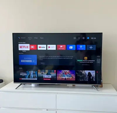 TCL 55 inch Smart LED TV in Excellent Condition (Android TV)