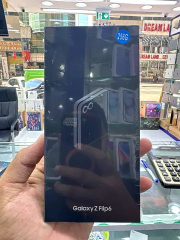 Samsung Galaxy Z Flip6 256GB - Brand New Sealed