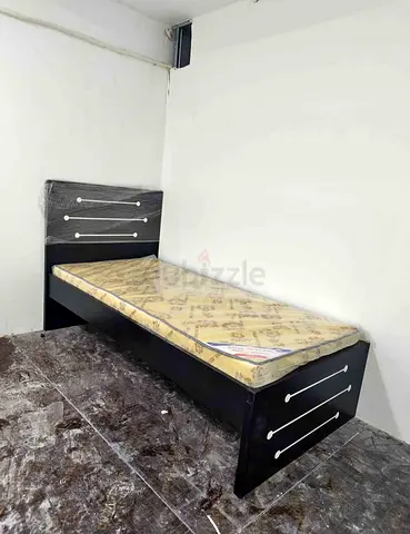 Modern Single Bed with Mattress
