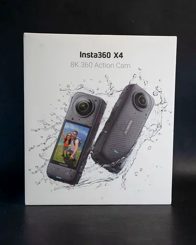 Insta360 X4