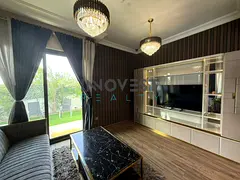 Furnished | Single Row | Vacant | Upgraded
