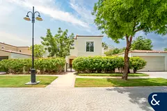 Family Villa | Backing Park | Fully Upgraded