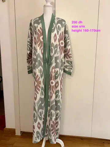 Long patterned open abaya/kaftan - size S/M, good condition