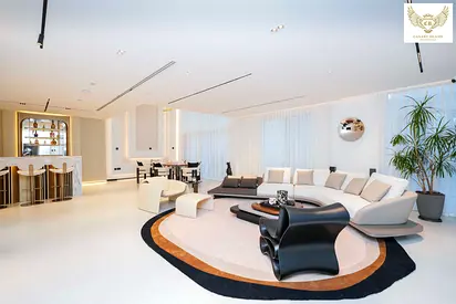FULLY UPGRADED | BOUTIQUE BUILDING | VOT