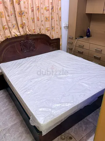 King Size Mattress – Like New | Very Less Used | 10/10 Condition