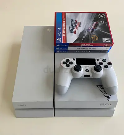 PS4 Fat 500 Gb White Edition - 1 Controller and 5 Games