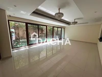 Landscaped Garden | Park Facing | Well Maintained