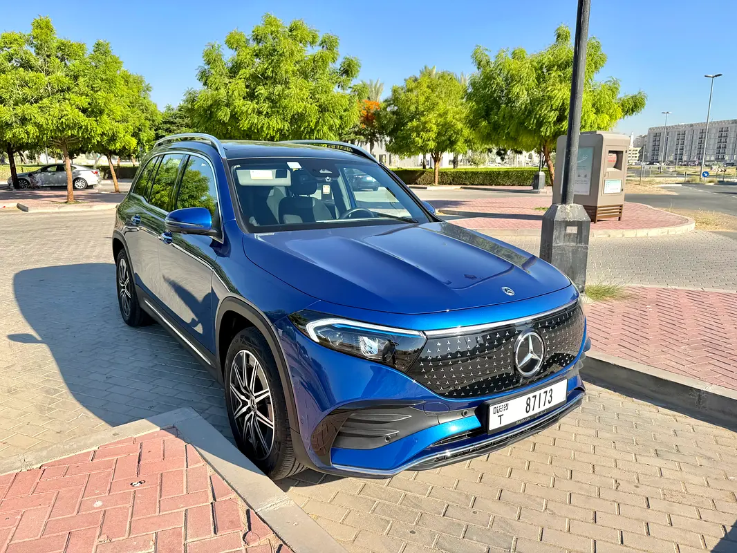 Mercedes-Benz EQB 2025 — photo 1 of 12