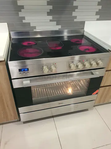 Media Brand Electric Cooking Range For Sale 90CM