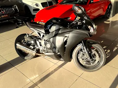 HONDA CBR 1000RR