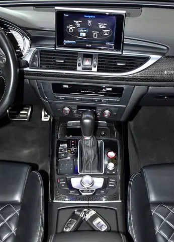 2016 AUDI S6 照片 16