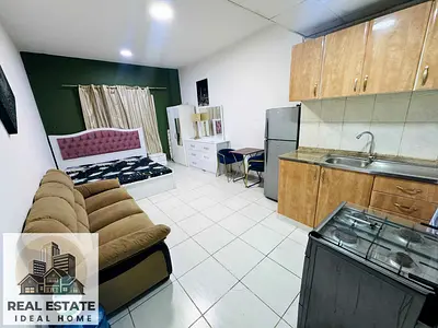 ** FURNISHED STUDIO ** WITH BALCONY ** MONTHLY BASIS ** FAMILY BUILDING