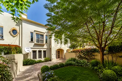 Fully Upgraded | Family Home | Lake View