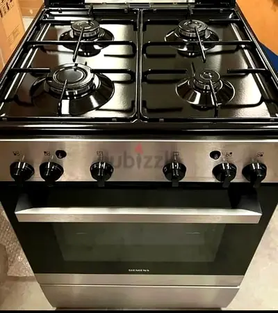 Siemens(2025)+FREE DELIVERY!!! 4BURNER Made in Italy Excellent Condition Cooking Range For Sale!!!