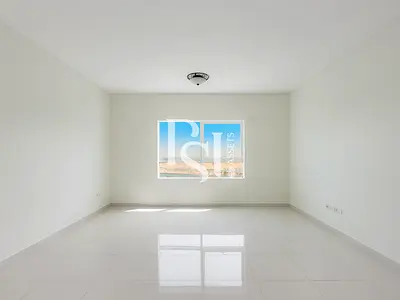 Maid Room | High Floor | Sea View
