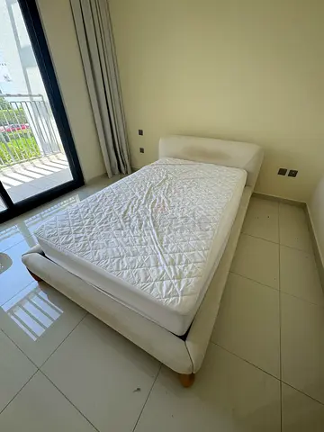 Single bed + mattress + mattress cover