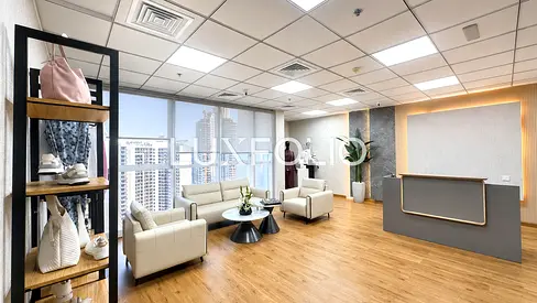 Fitted | Prime Location | Amazing Views