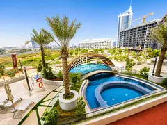 POOL VIEW | MODERN UNIT | PRIME LOCATION