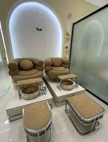 💇‍♀️ RARE OPPORTUNITY | Luxury Beauty Salon for Sale in Sharjah – Muwaileh

A stunning fully equipp