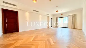 Vacant Now | Upgraded | 1 Bedroom | Large