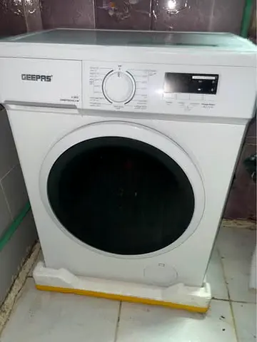 Geepas Front Load Washing Machine - Good Working Condition