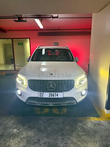 2021 Mercedes-Benz GLB 250 4MATIC - Stylish Compact SUV