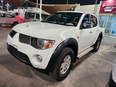 L200 2008 FULL OPTION GER AUTOMATIC 4WD GCC VERY CLEAN IN SIDE OUT SIDE 100%